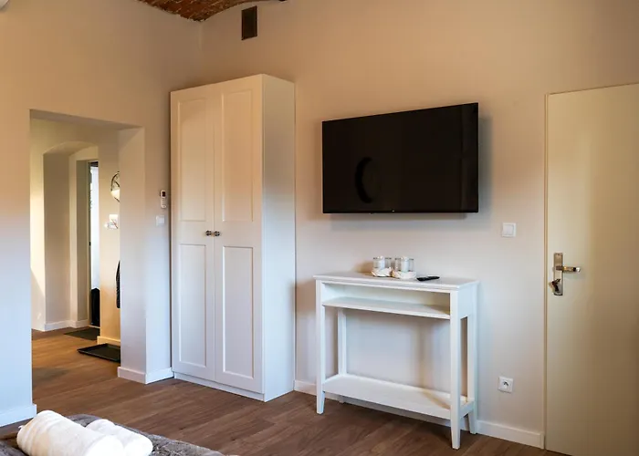 La Olive Premium Πανσιόν 3*